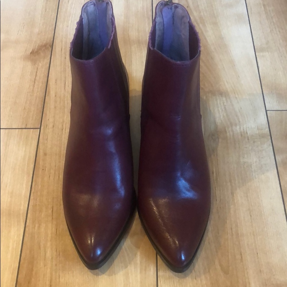 Halogen Booties
